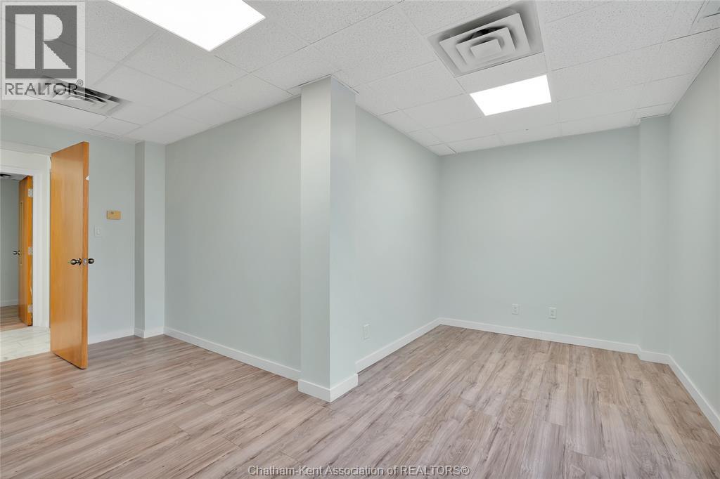 1585 Ouellette Avenue Property Photo 22