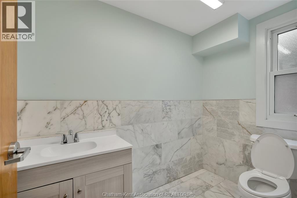 1585 Ouellette Avenue Property Photo 24