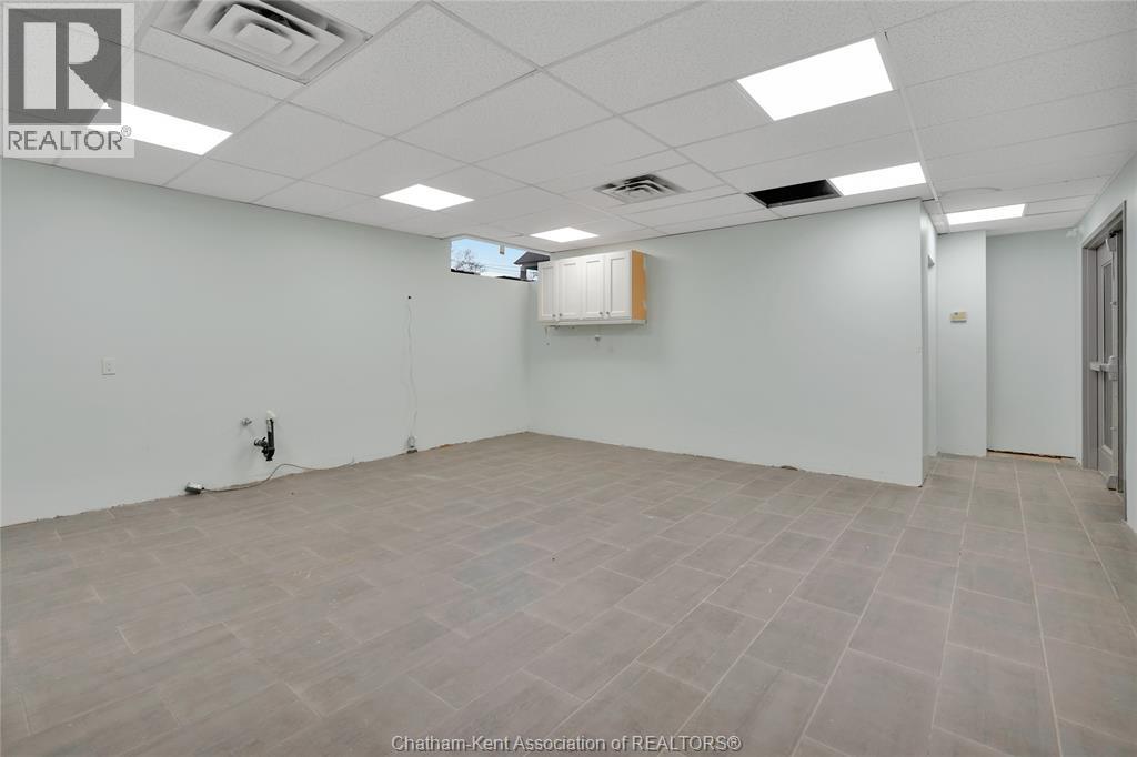 1585 Ouellette Avenue Property Photo 32