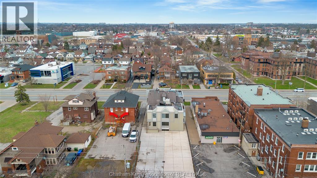 1585 Ouellette Avenue Property Photo 43