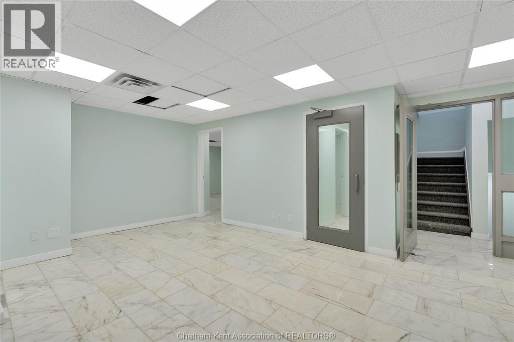 1585 Ouellette Avenue Property Photo 5