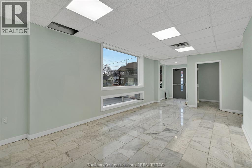1585 Ouellette Avenue Property Photo 16