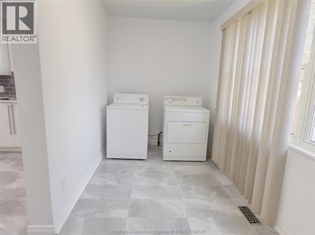 1716 Drouillard Road Property Photo 9