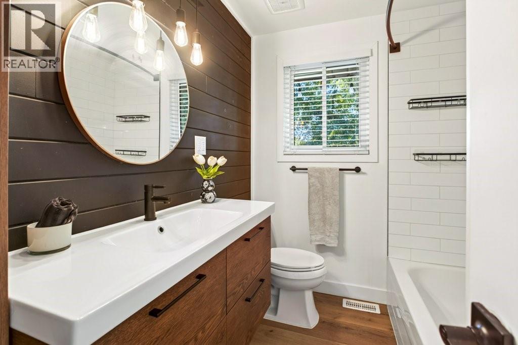 3549 Egremont Road Property Photo 19