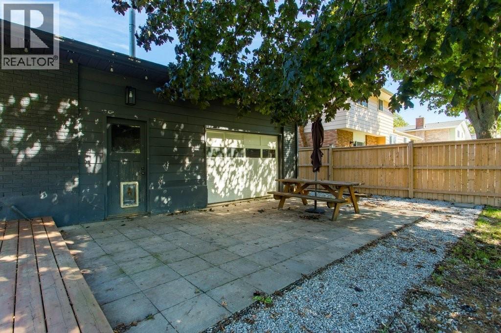 3549 Egremont Road Property Photo 36