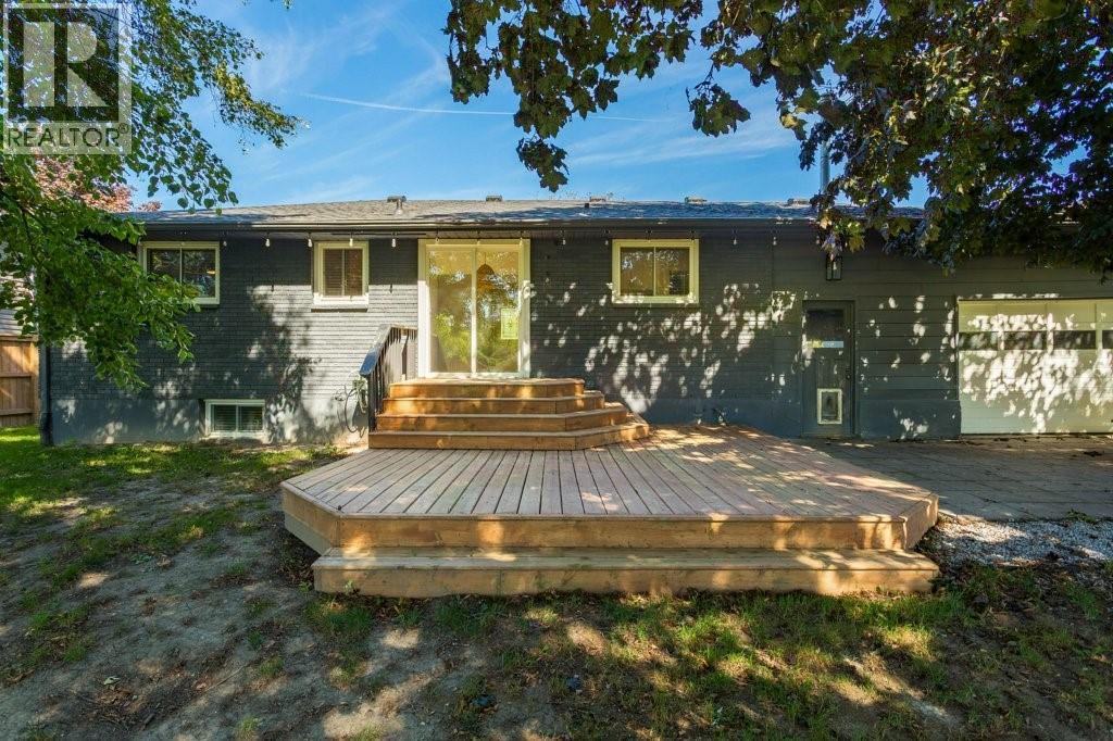 3549 Egremont Road Property Photo 37