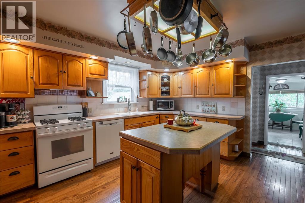 438 Emmeline Street Property Photo 11