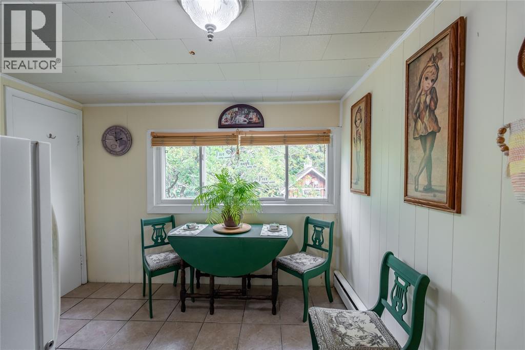 438 Emmeline Street Property Photo 14