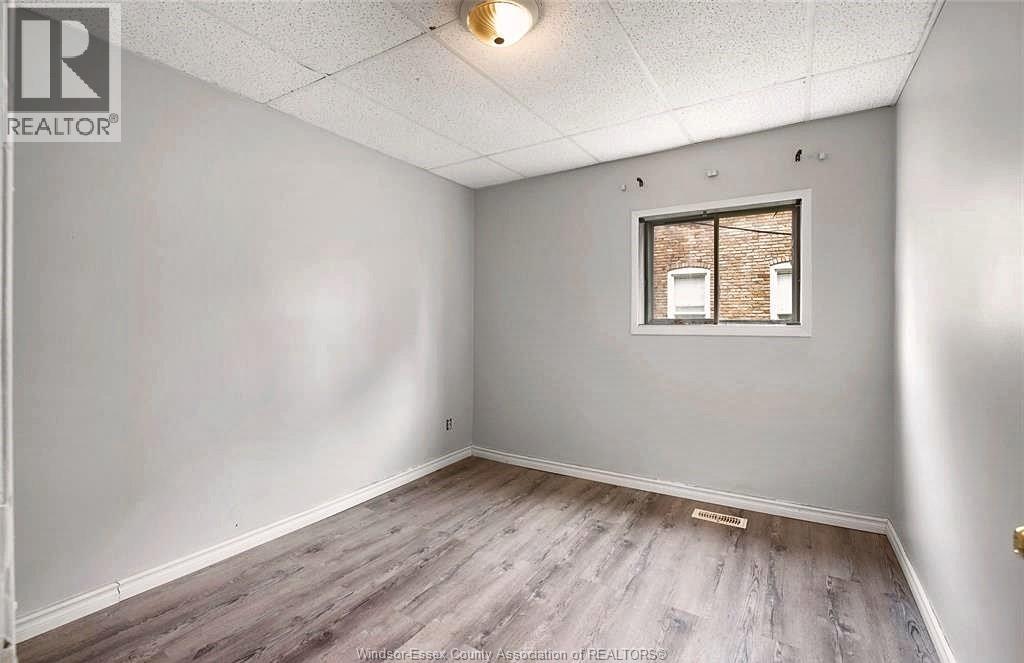 736 University East Unit# 3 Property Photo 8