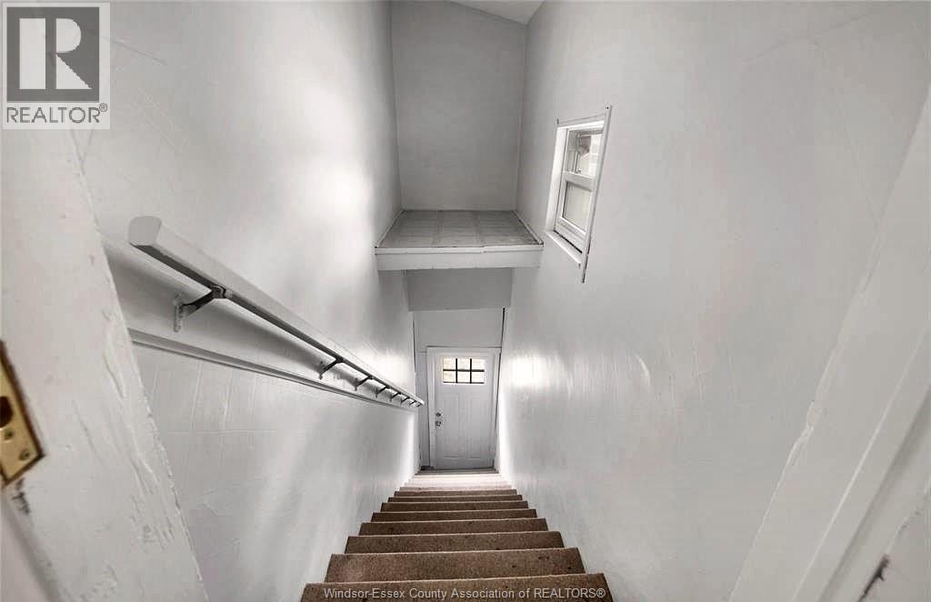 736 University East Unit# 2 Property Photo 2
