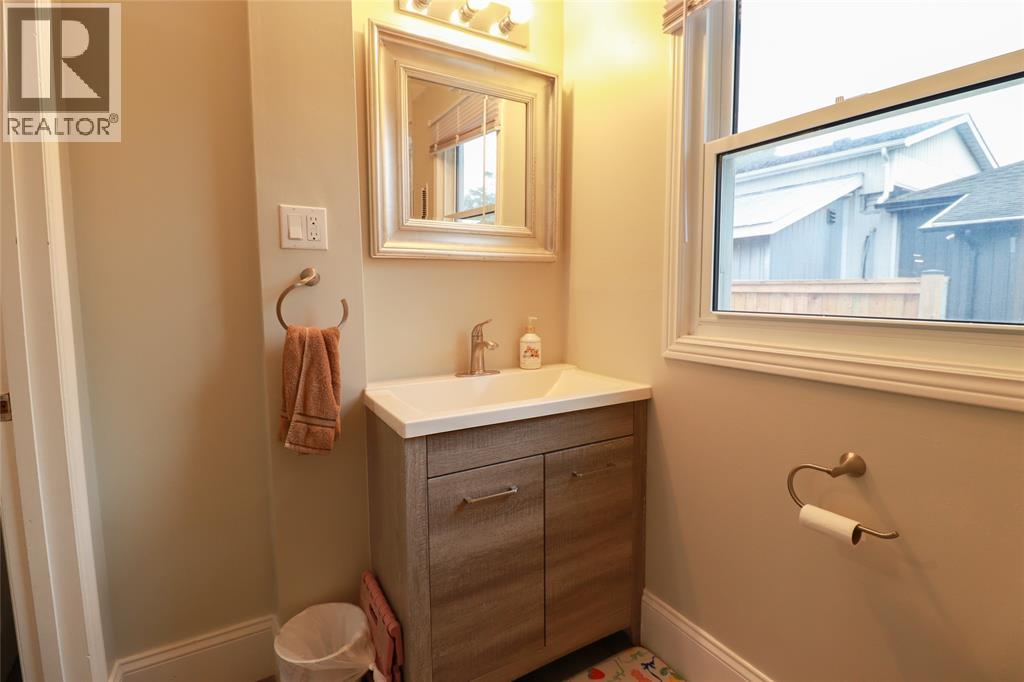 438 Lyndoch Street Property Photo 20