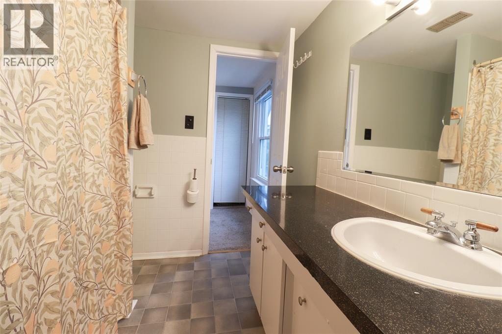 438 Lyndoch Street Property Photo 31