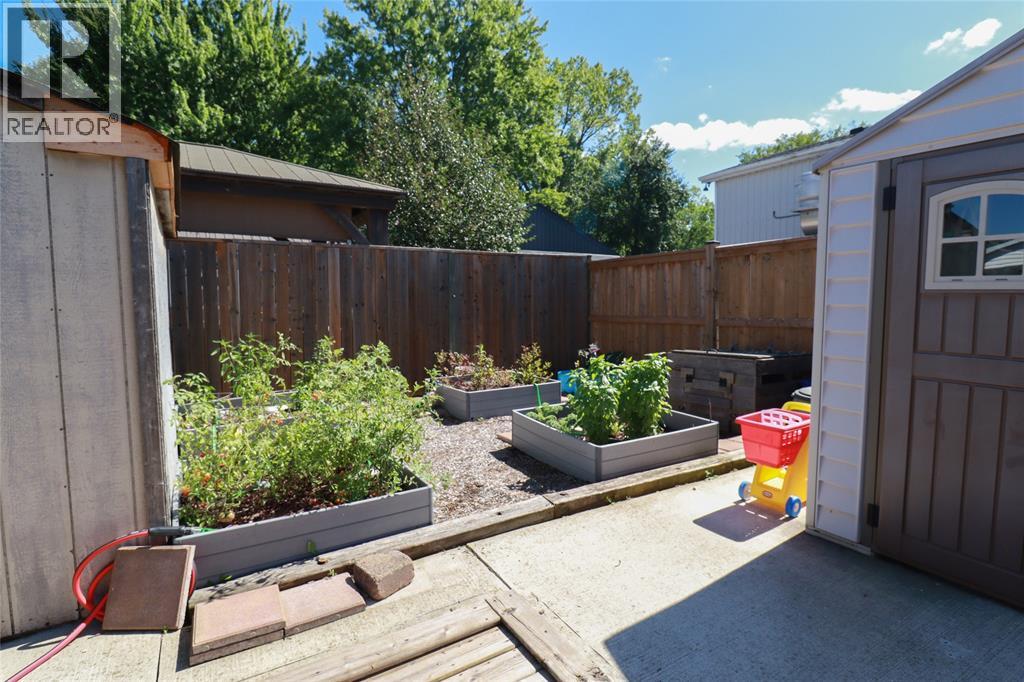 438 Lyndoch Street Property Photo 39