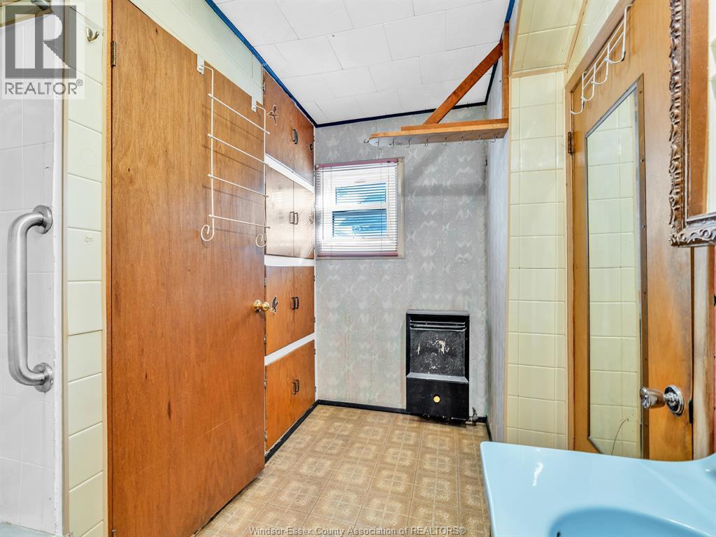 263 Brock Property Photo 13