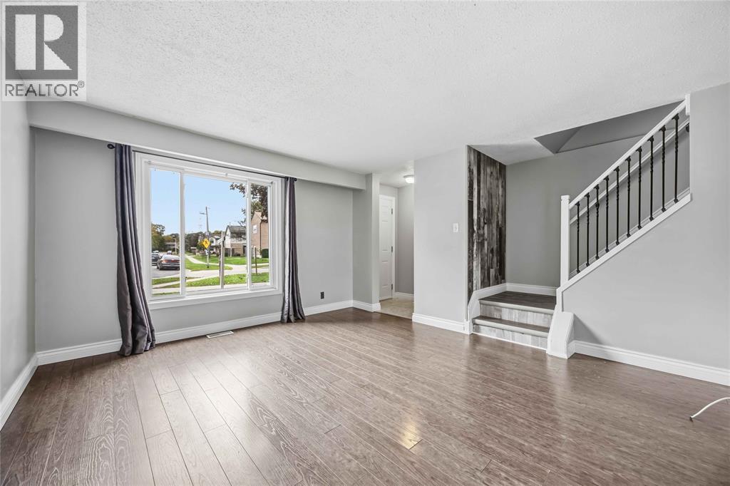 215 Trudeau Drive Unit# 59 Property Photo 3