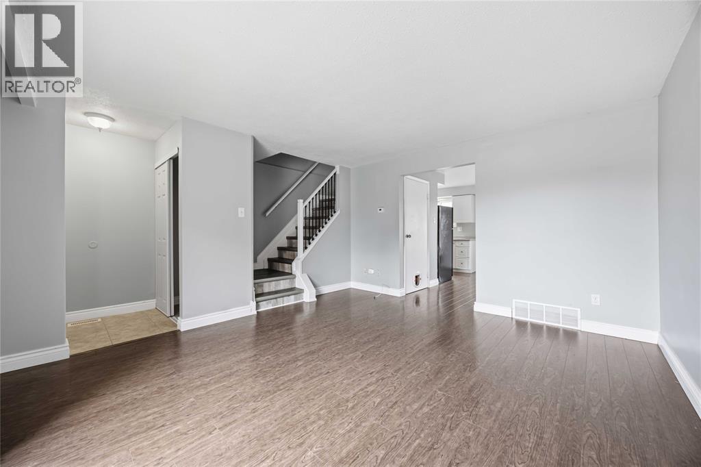 215 Trudeau Drive Unit# 59 Property Photo 4