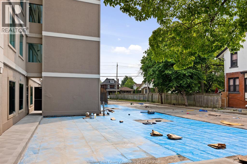 1500 Ouellette Unit# 401 Property Photo 5