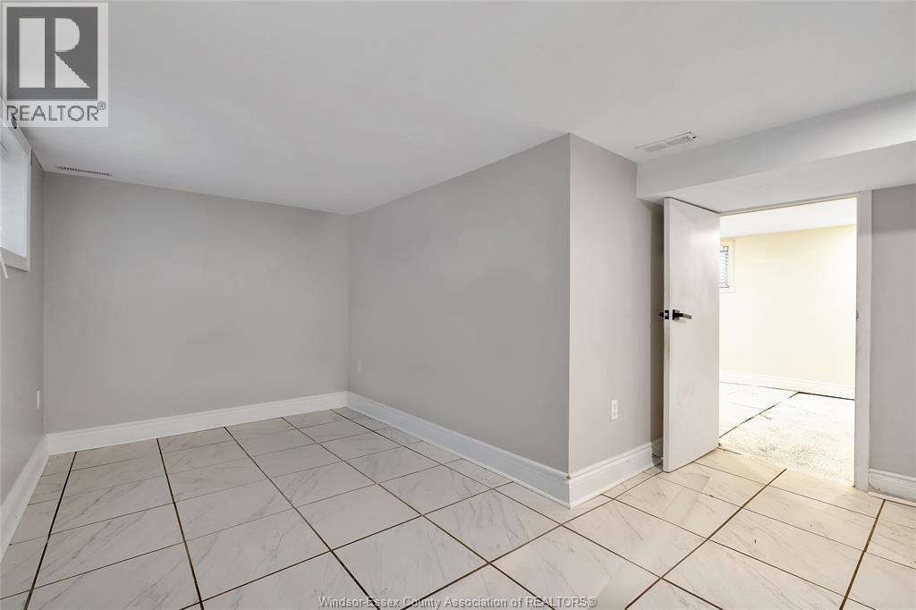 1415 Langlois Unit# Main Unit Property Photo 21