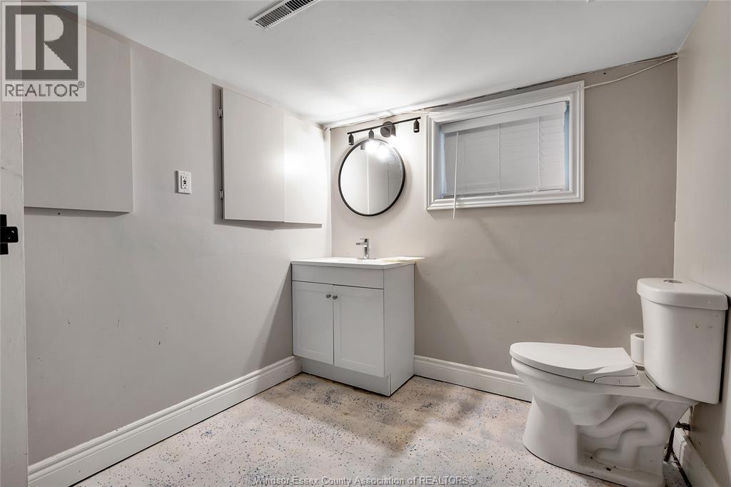1415 Langlois Unit# Main Unit Property Photo 22