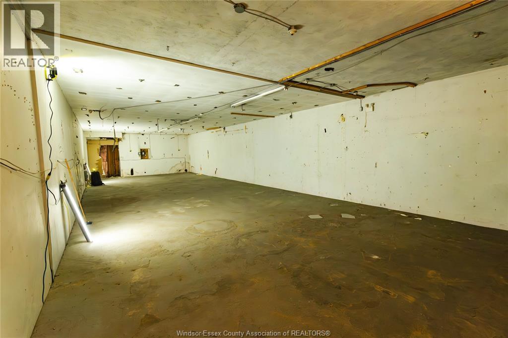 762 Ouellette Property Photo 15