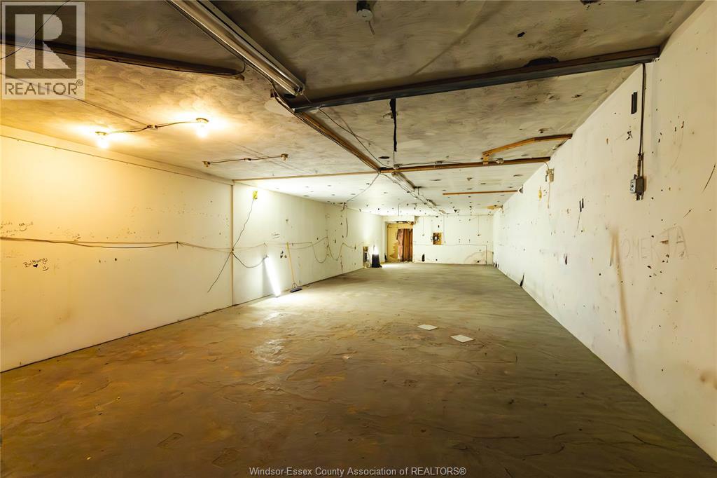 762 Ouellette Property Photo 16