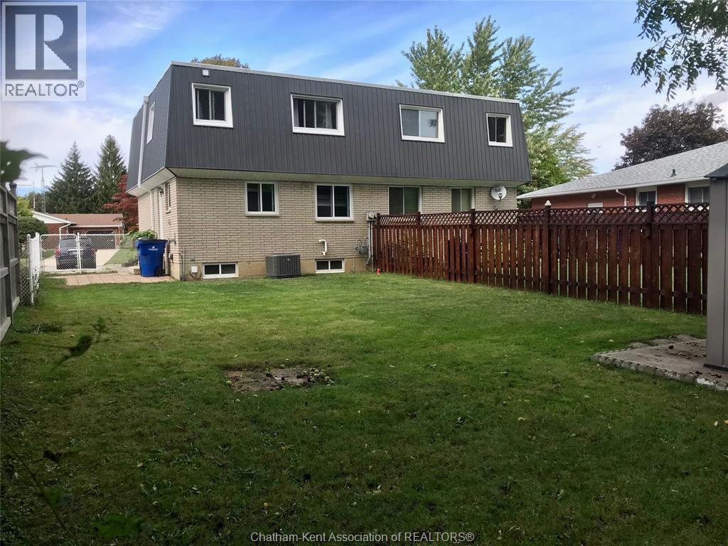 12 Athlone Court Property Photo 3