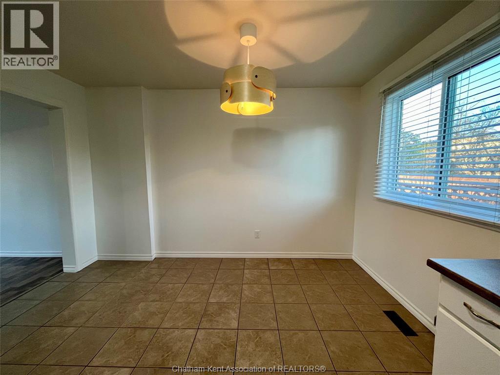 12 Athlone Court Property Photo 9