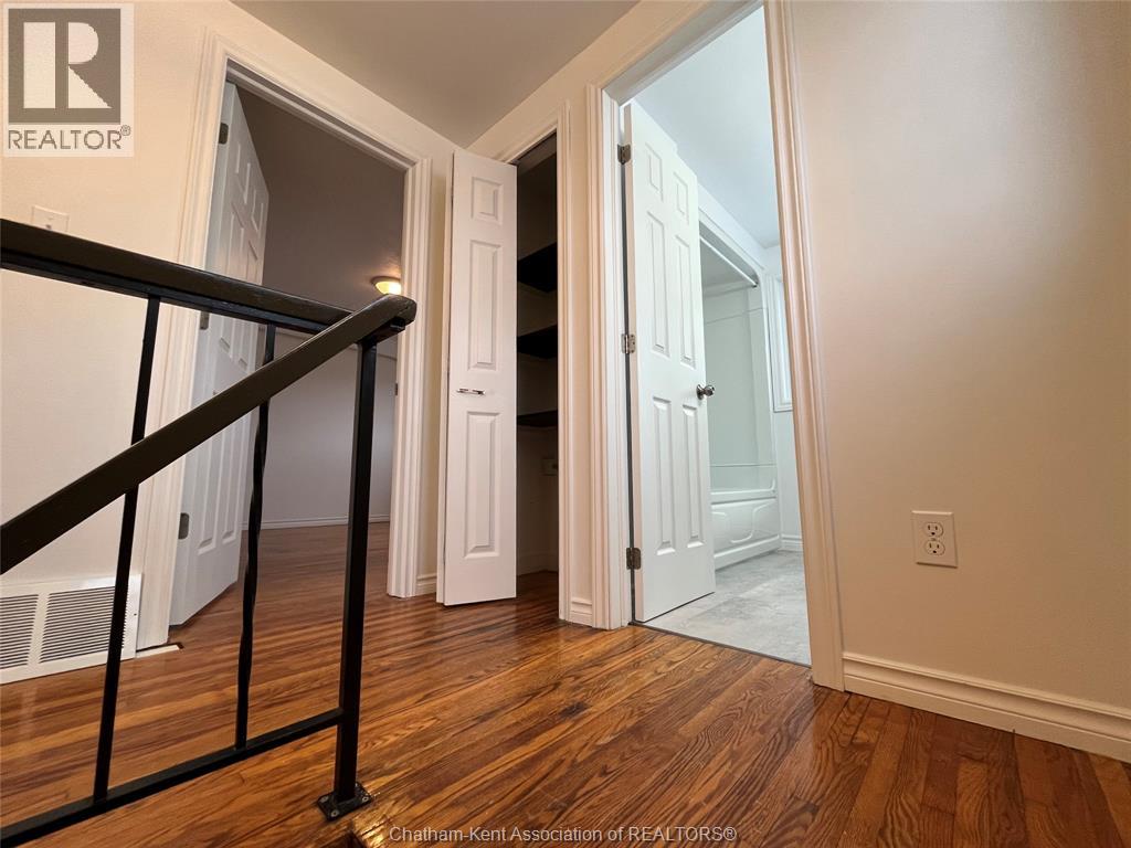 12 Athlone Court Property Photo 11
