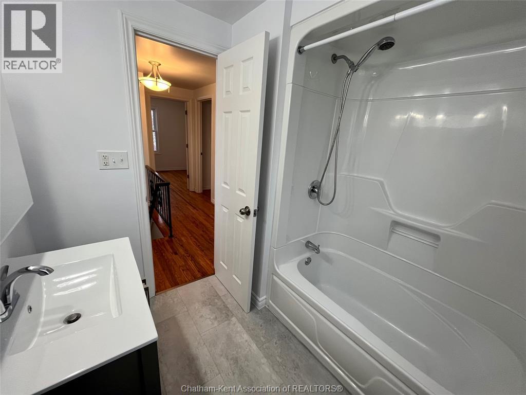 12 Athlone Court Property Photo 13