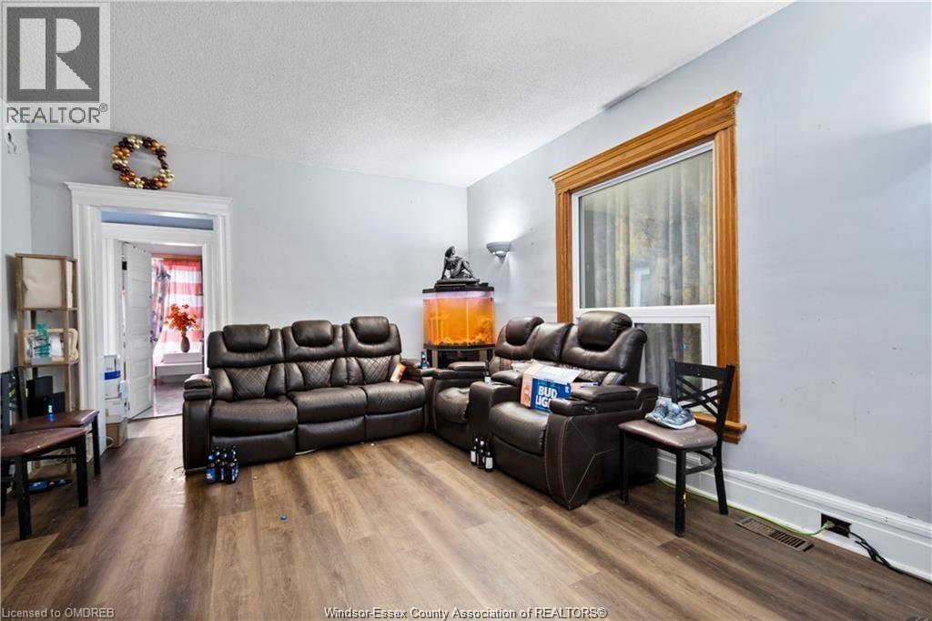 39 Russell Street Property Photo 13