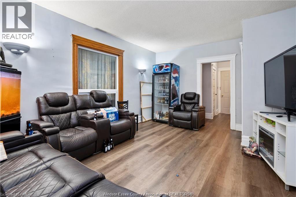 39 Russell Street Property Photo 14