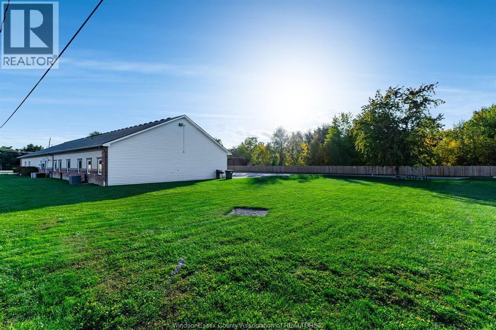 347 Maidstone Avenue East Property Photo 49