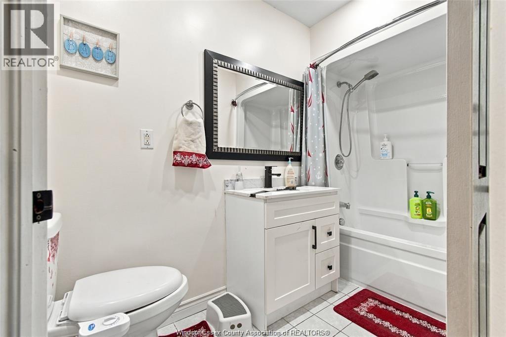 2920 Strawberry Drive Property Photo 19