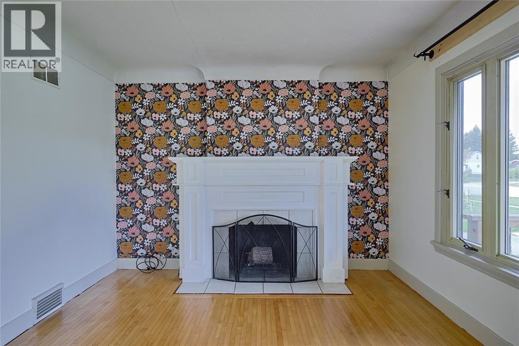 281 Hill Street Property Photo 9
