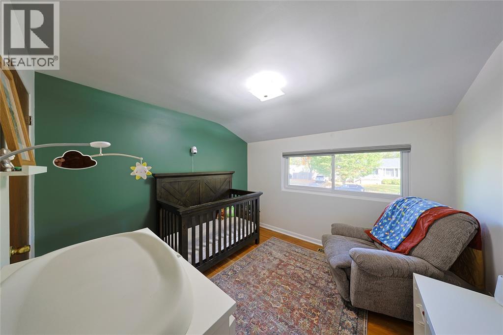 1081 Talfourd Street Property Photo 20