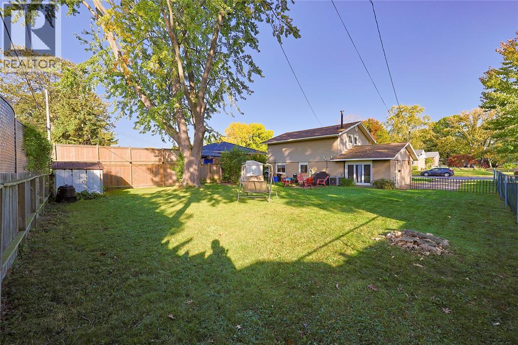 1081 Talfourd Street Property Photo 23