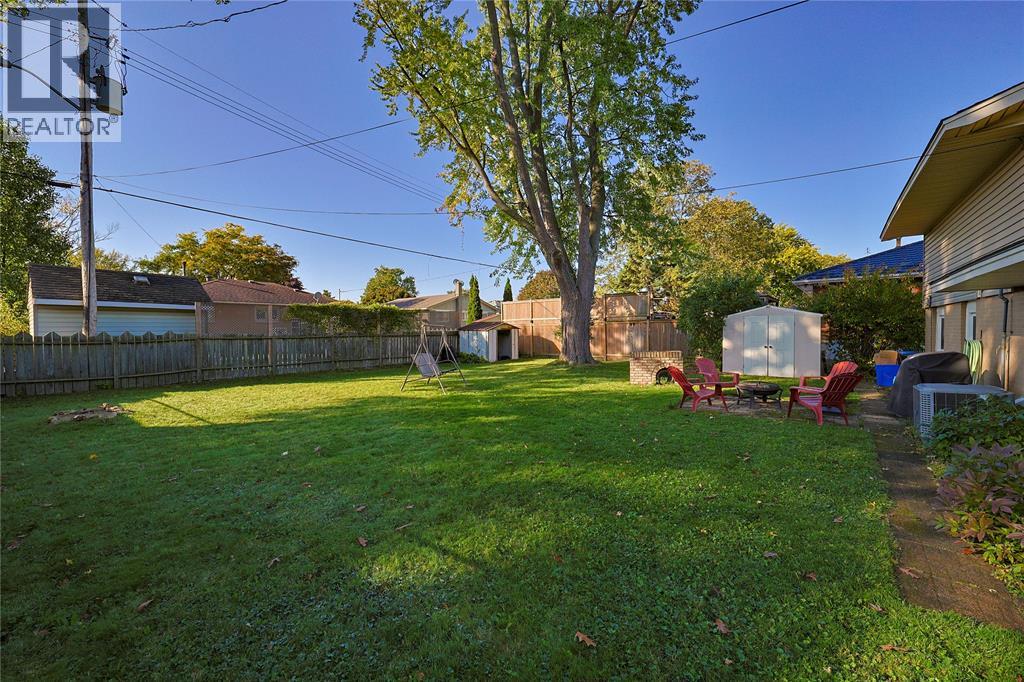 1081 Talfourd Street Property Photo 26
