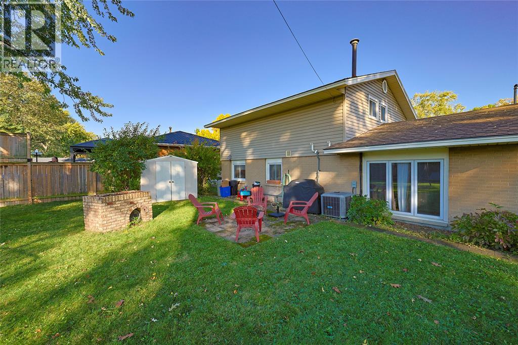 1081 Talfourd Street Property Photo 27