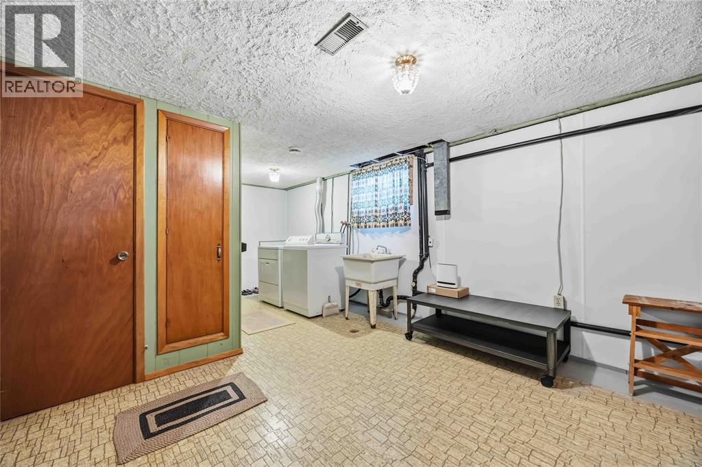 326 Trudeau Drive Property Photo 20