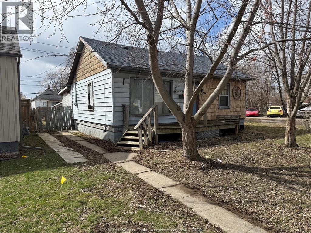 1303 Central Property Photo 3