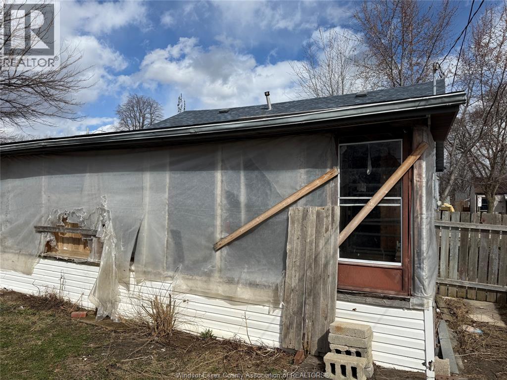 1303 Central Property Photo 10