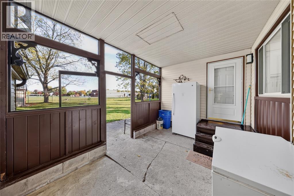 4076 Florence Avenue Property Photo 32