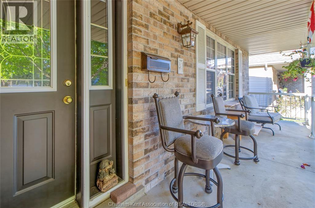 913 St George Street Property Photo 4