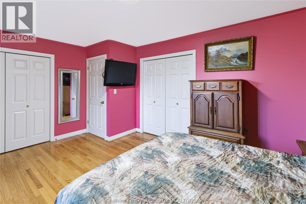 913 St George Street Property Photo 14