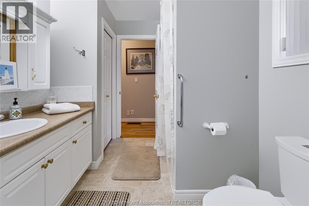 913 St George Street Property Photo 17