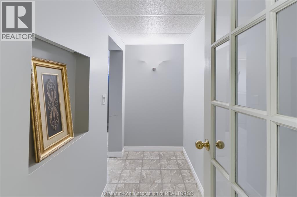 913 St George Street Property Photo 23