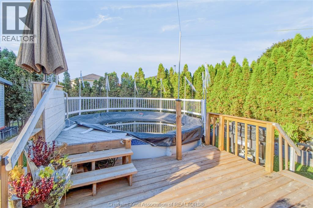 913 St George Street Property Photo 37