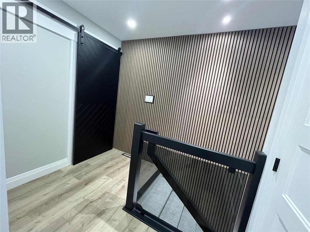 111 St Clair Street Property Photo 38