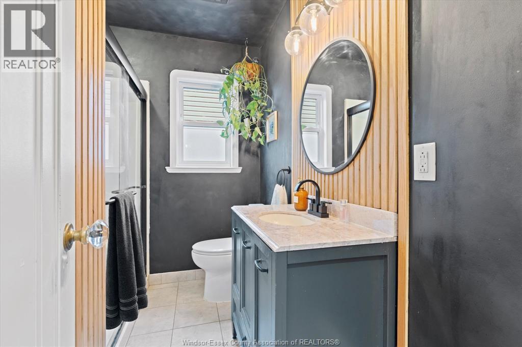1746 Alexis Road Property Photo 12