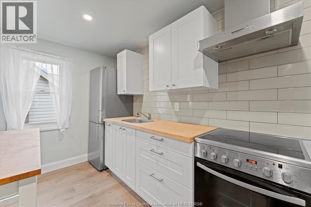 1746 Alexis Road Property Photo 17